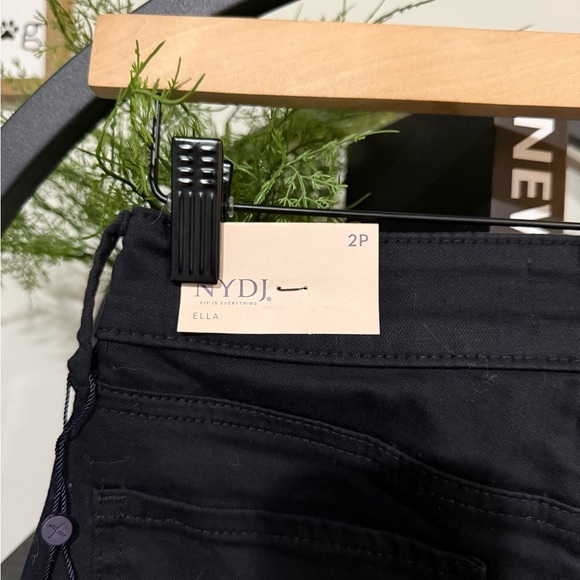 NYDJ Black High Waist Shorts Classic Chino Style size 2 petite - Picture 6 of 8